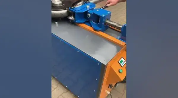 Zbuduj giętarkę do rur: Poradnik DIY i sekrety precyzyjnego gięcia